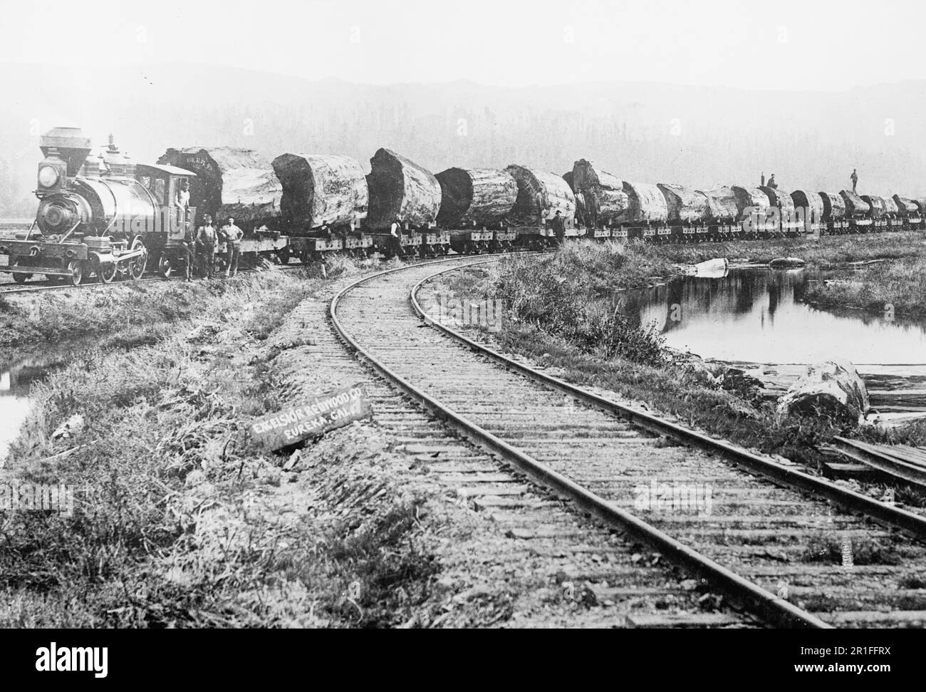 1910s logging industry hi-res stock photography and images - Alamy