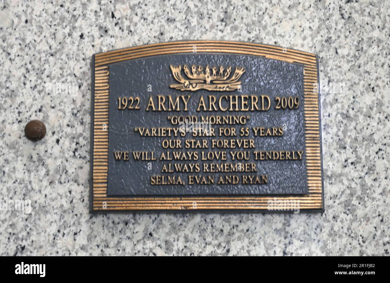 Los Angeles, California, USA 12th May 2023 Journalist Army Archerd Grave in Acacia Gardens at Hillside Memorial Park on May 12, 2023 in Culver City, Los Angeles, California, USA. Photo by Barry King/Alamy Stock Photo Stock Photo