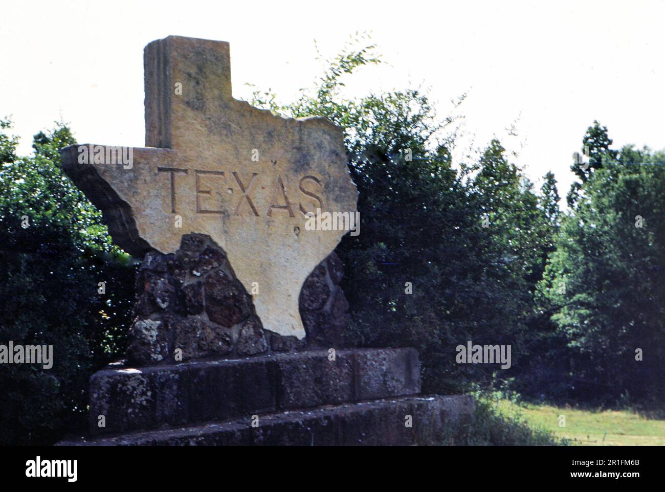 Texas monument at the Texas border, likely at the Logansport, Louisiana