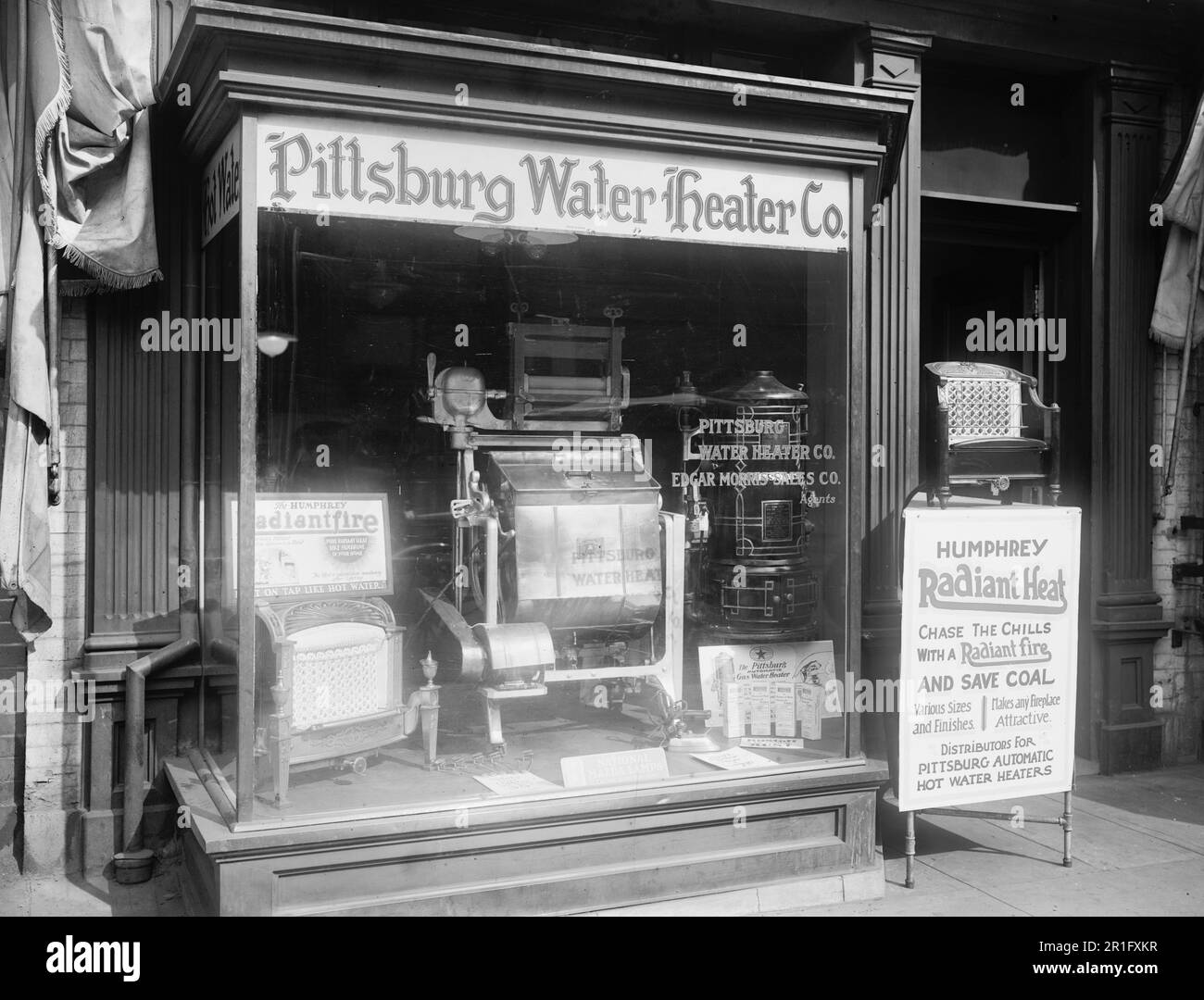 Archival Photo: Pittsburg Water Heater Company store display window ca. 1920-1921 Stock Photo