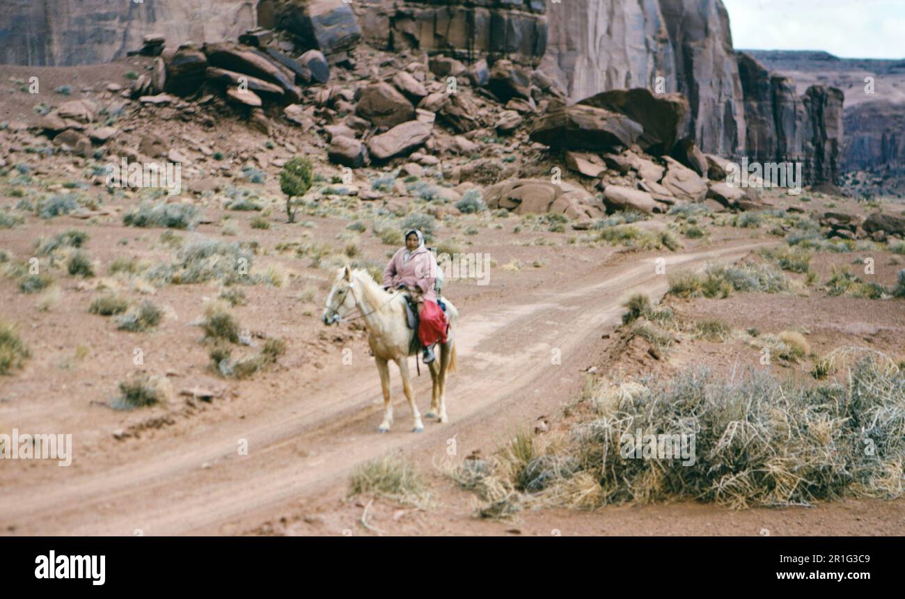 Navajo indians riding a horse hi-res stock photography and images - Alamy