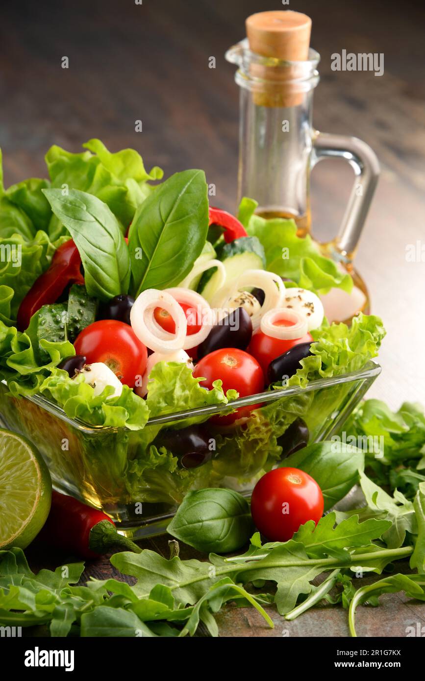 Composition with vegetable salad bowl. Balanced diet Stock Photo Alamy