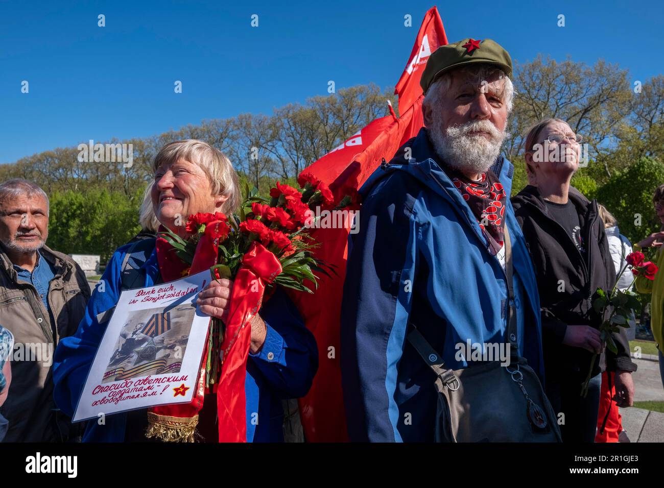 Germany, Berlin, 09.05.2023, Rally at the Soviet Memorial in Treptower Park, Thanks Stock Photo