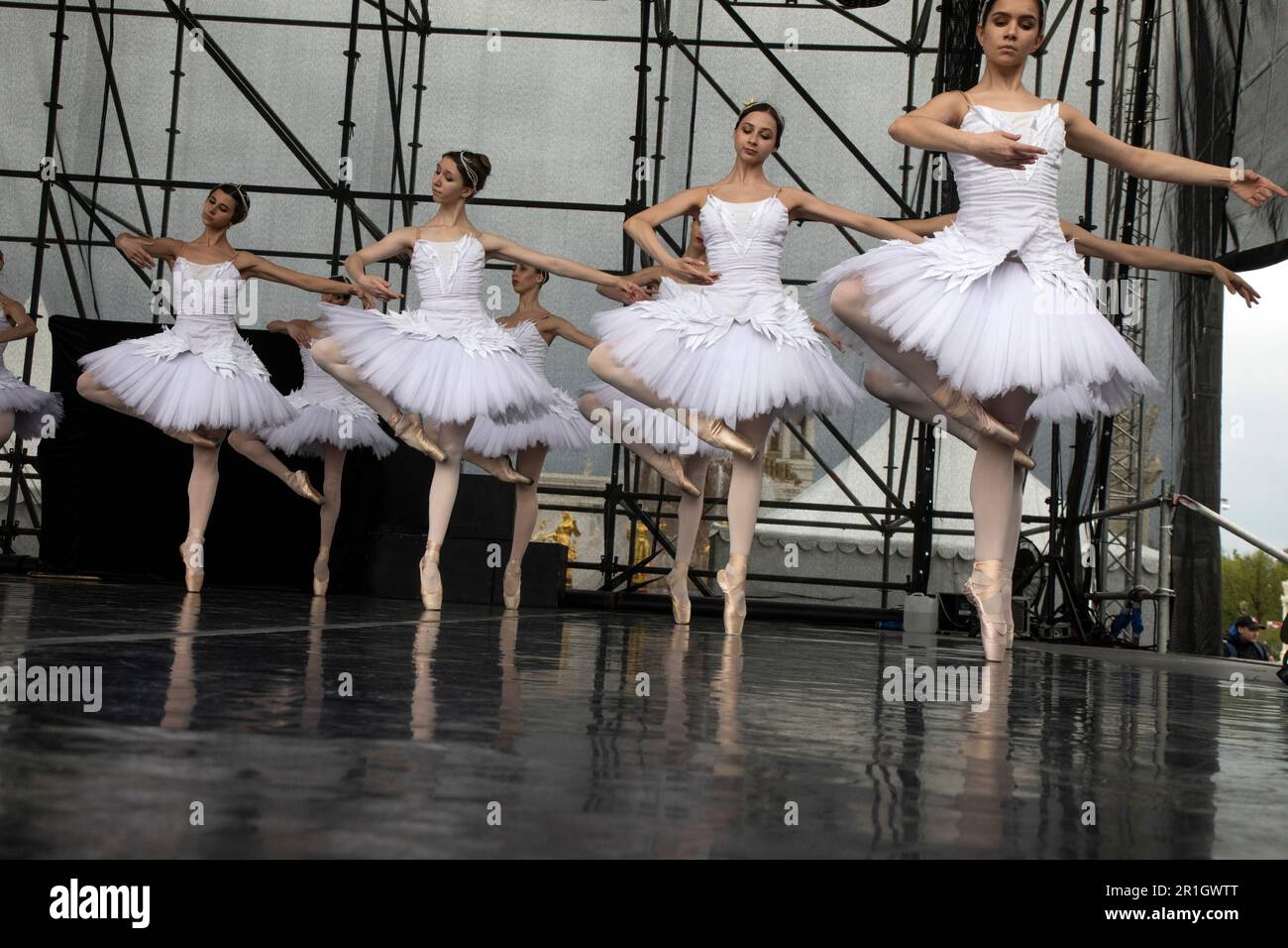 Moscow, Russia. 30th April, 2023. Performance of the Imperial Russian Ballet troupe with the program 'Melody of Water' on a stage of VDNH in honor of the launch of fountains, in Moscow, Russia Stock Photo