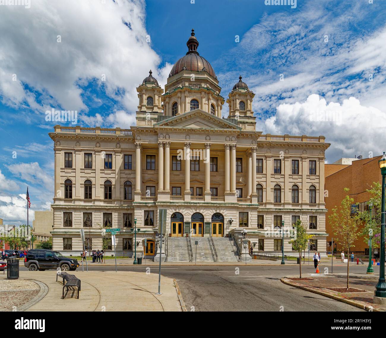 Fourth County Courthouse, aka Onondaga Supreme and County Courts House, is a Beaux Arts landmark on Columbus Circle in Downtown Syracuse. Stock Photo