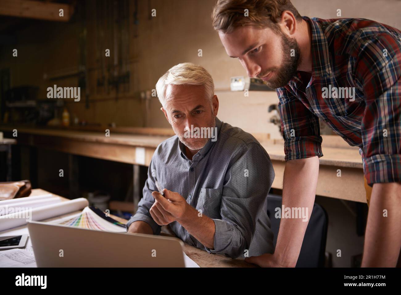 Software Engineer Father Father and son architects hi-res stock photography and images - Alamy