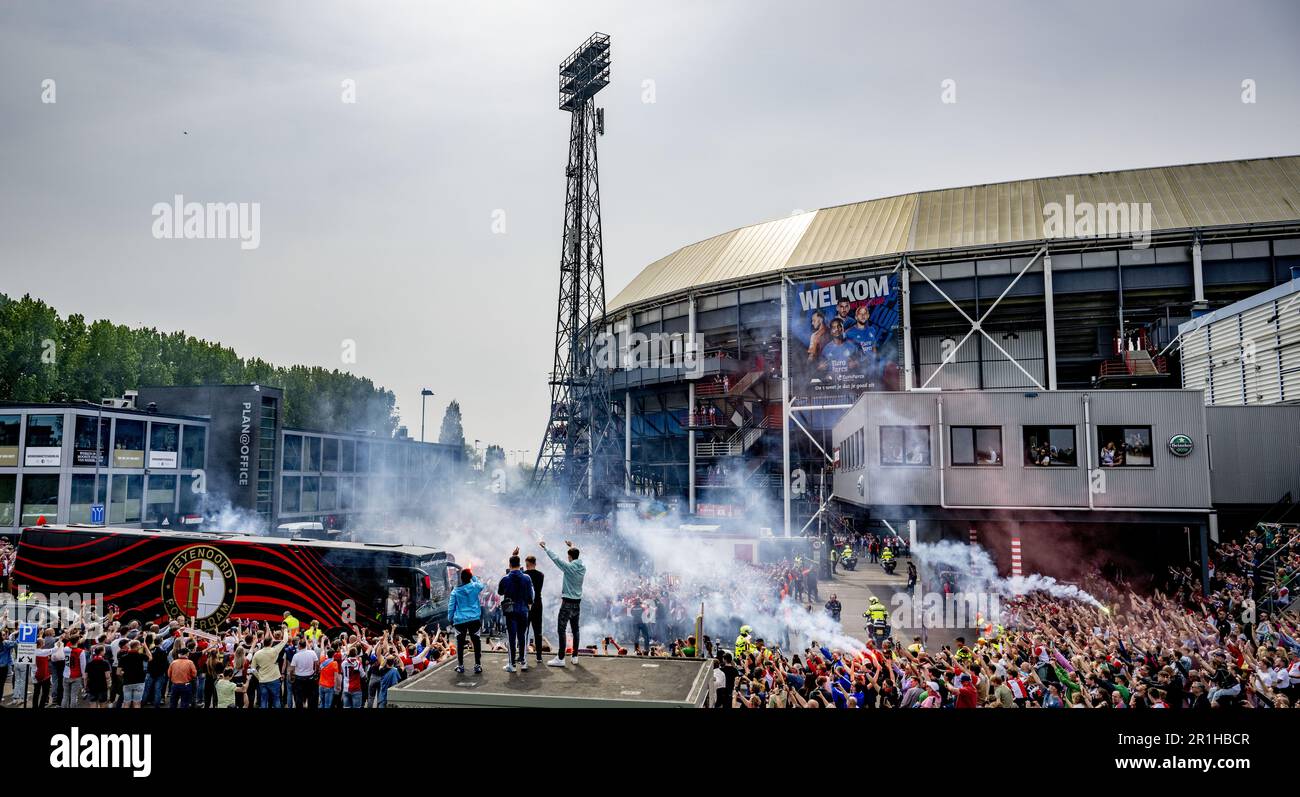 Netherlands fans bus hi-res stock photography and images - Alamy