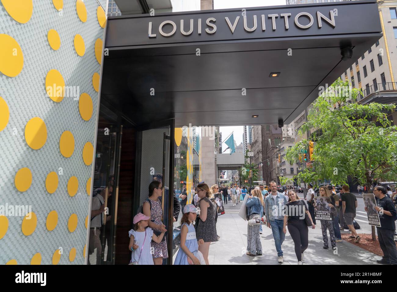 Tourist Walks Front Louis Vuitton Store Editorial Stock Photo