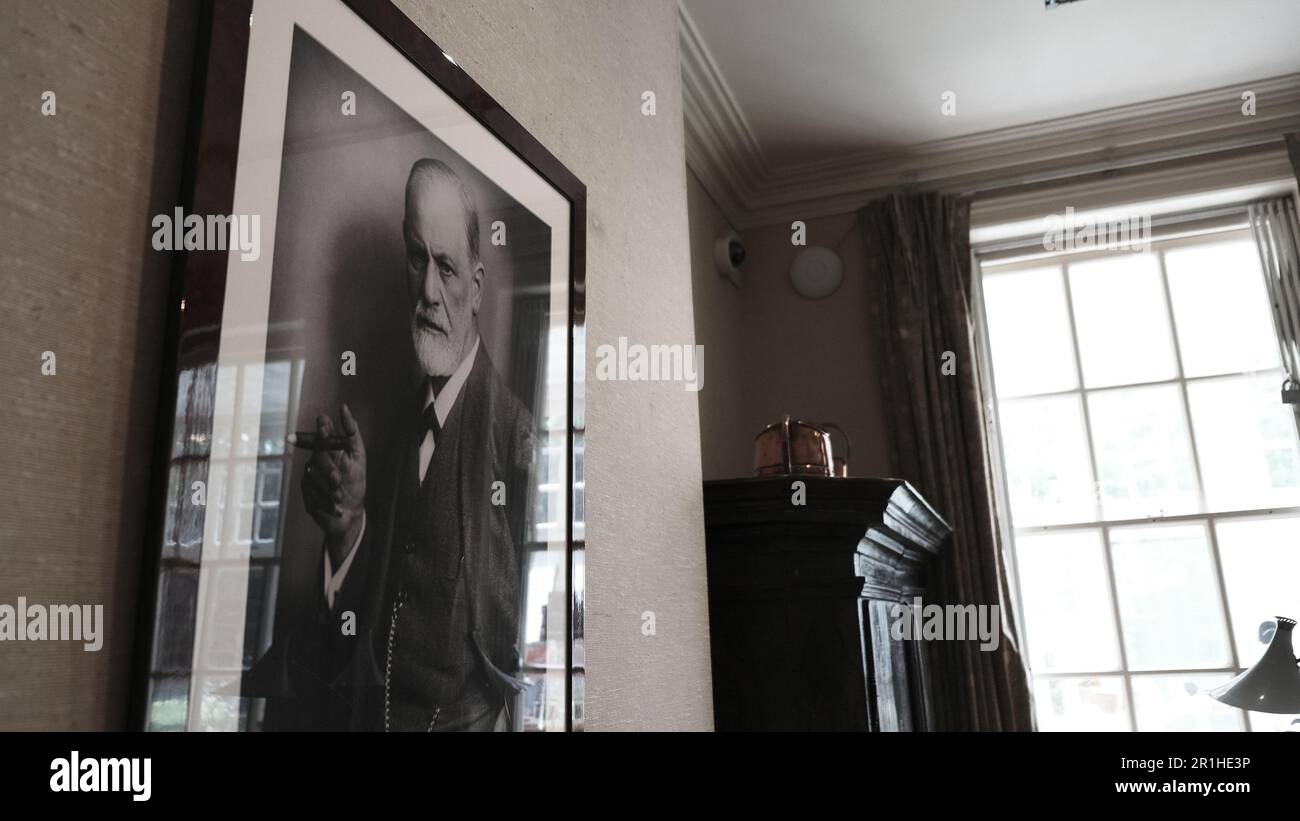 Sigmund Freud Museum, London Stock Photo Alamy