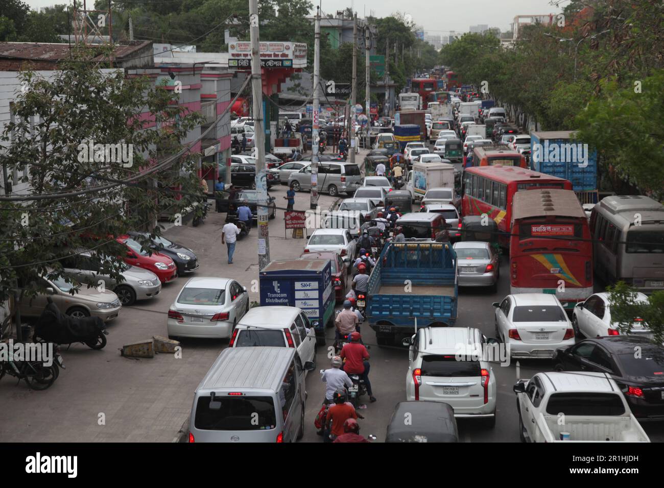 Energy crises dhaka 14may dhaka bangladesh. Due to gas shortage, long queues of vehicel during