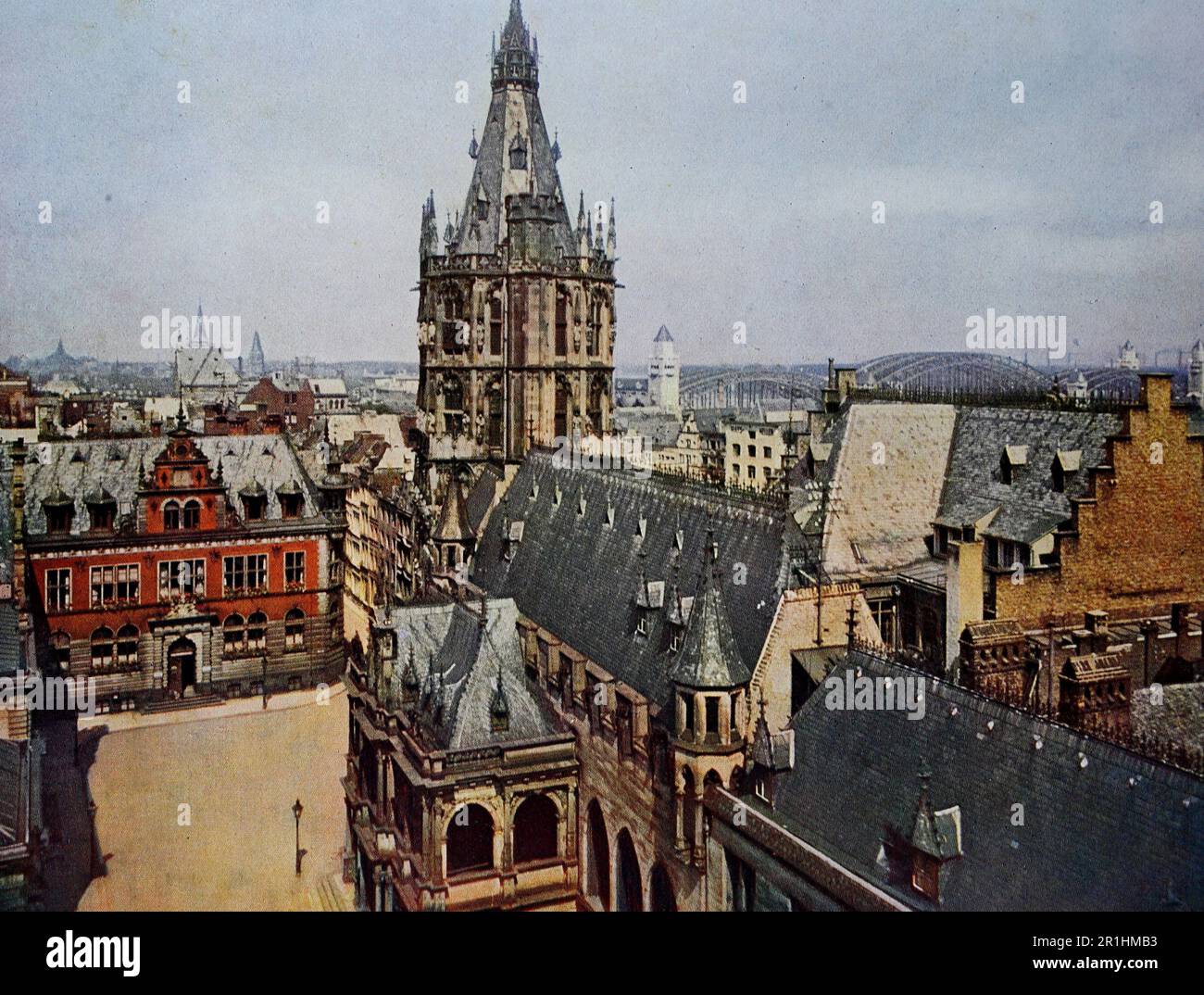 Blick auf das Rathaus in Köln im Jahre 1910, Nordrhein-Westfalen ...