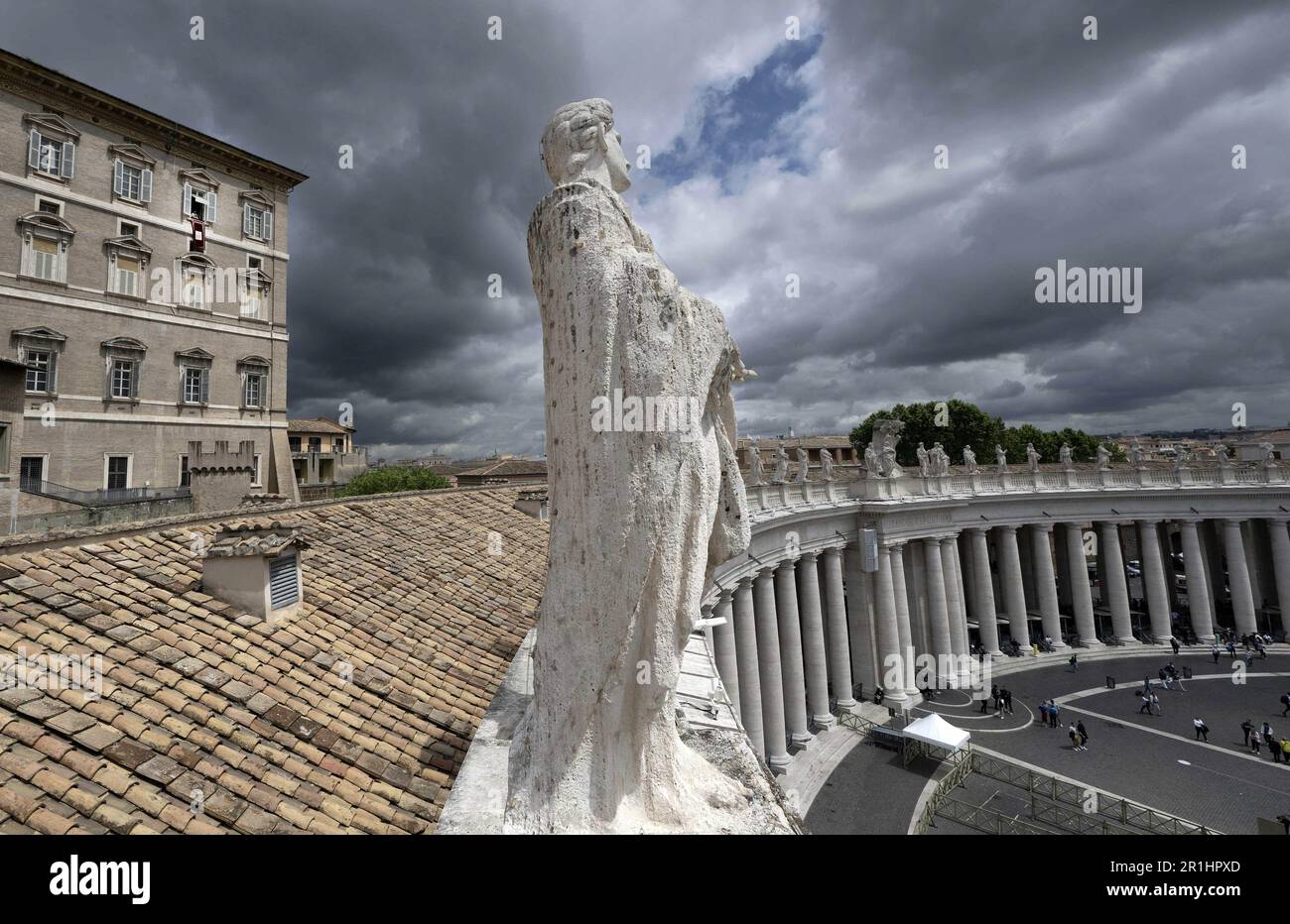 Pope Francis delivers his Angelus prayer from the window of his study ...