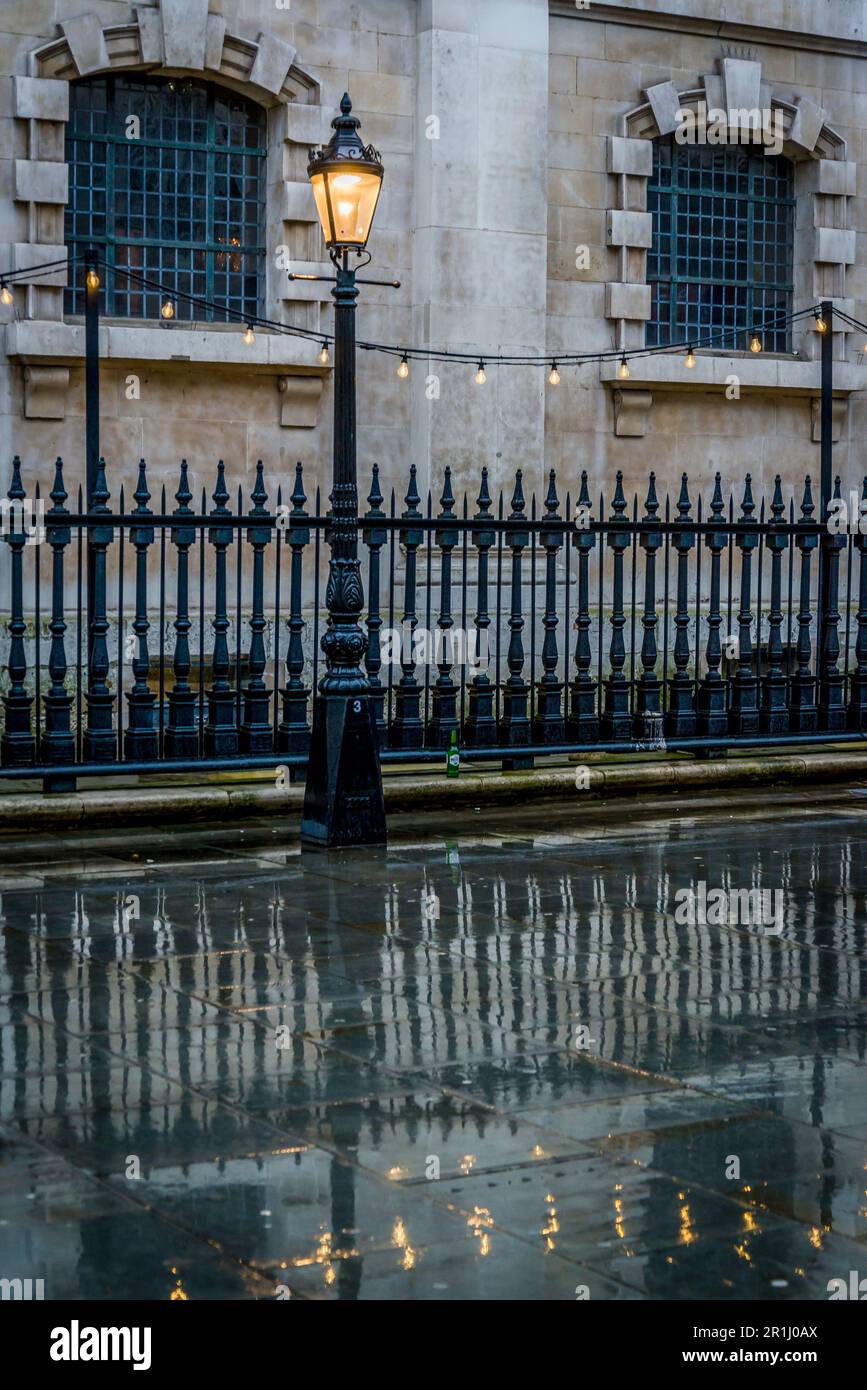 Street light in rain, London, England, UK Stock Photo - Alamy