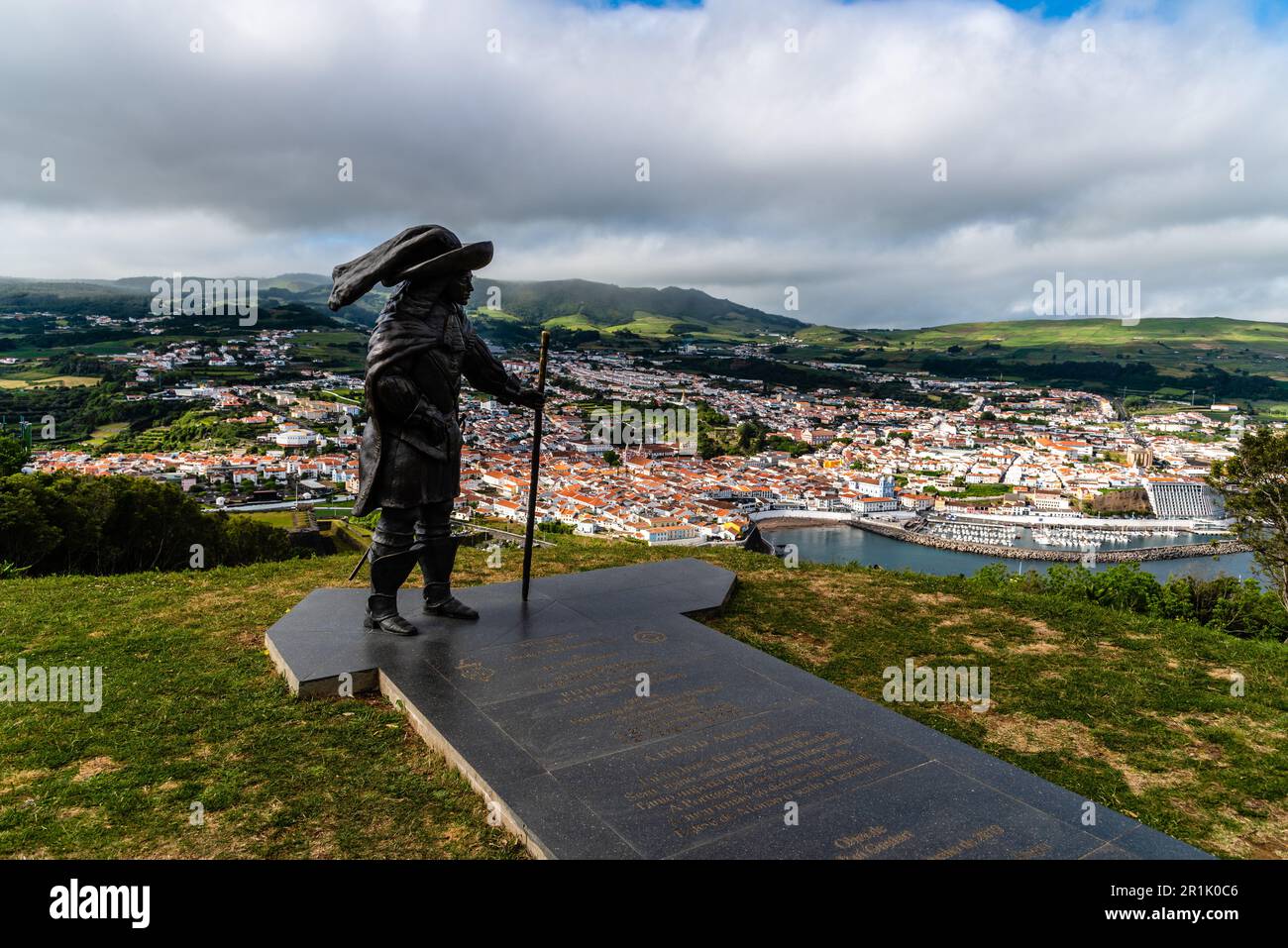Portugal july hi-res stock photography and images - Page 40 - Alamy