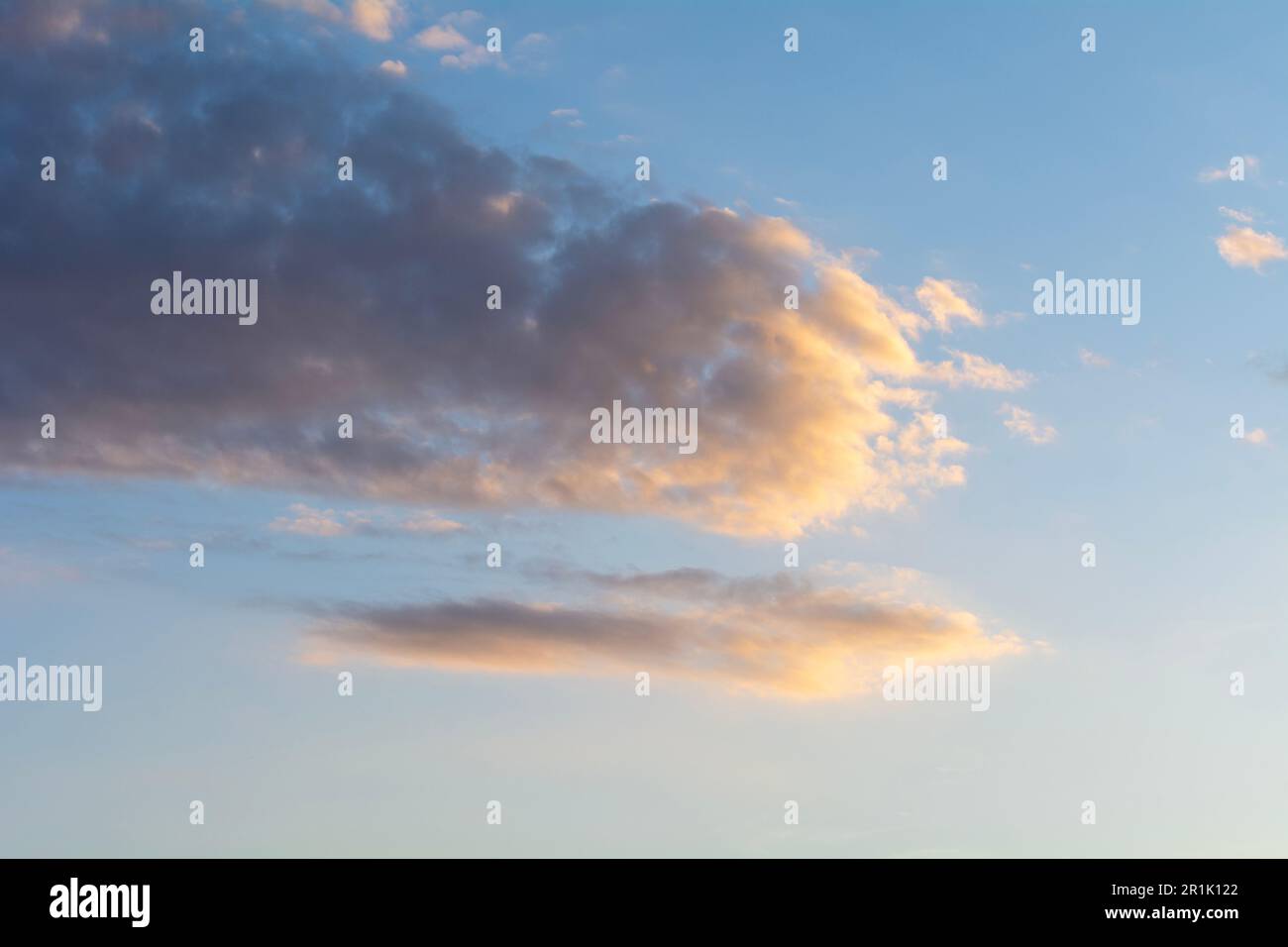 Illuminating the sky hi-res stock photography and images - Alamy