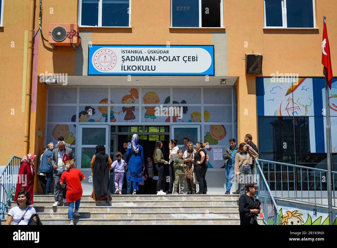 Saffet cebi school hi-res stock photography and images - Alamy