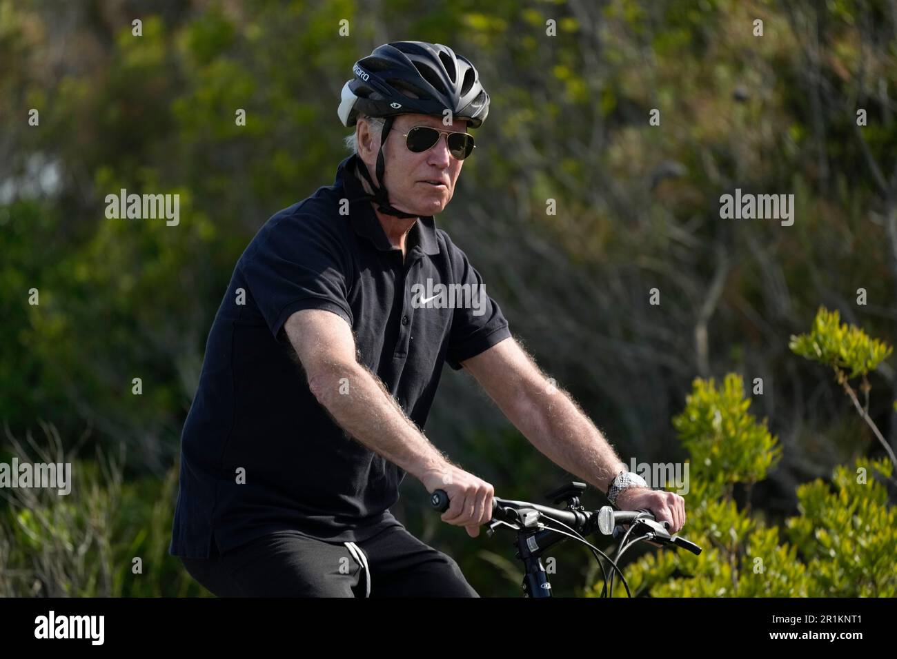 biden bike helmet Joe Bobblehead : Toys & Games President Joe Biden falls from