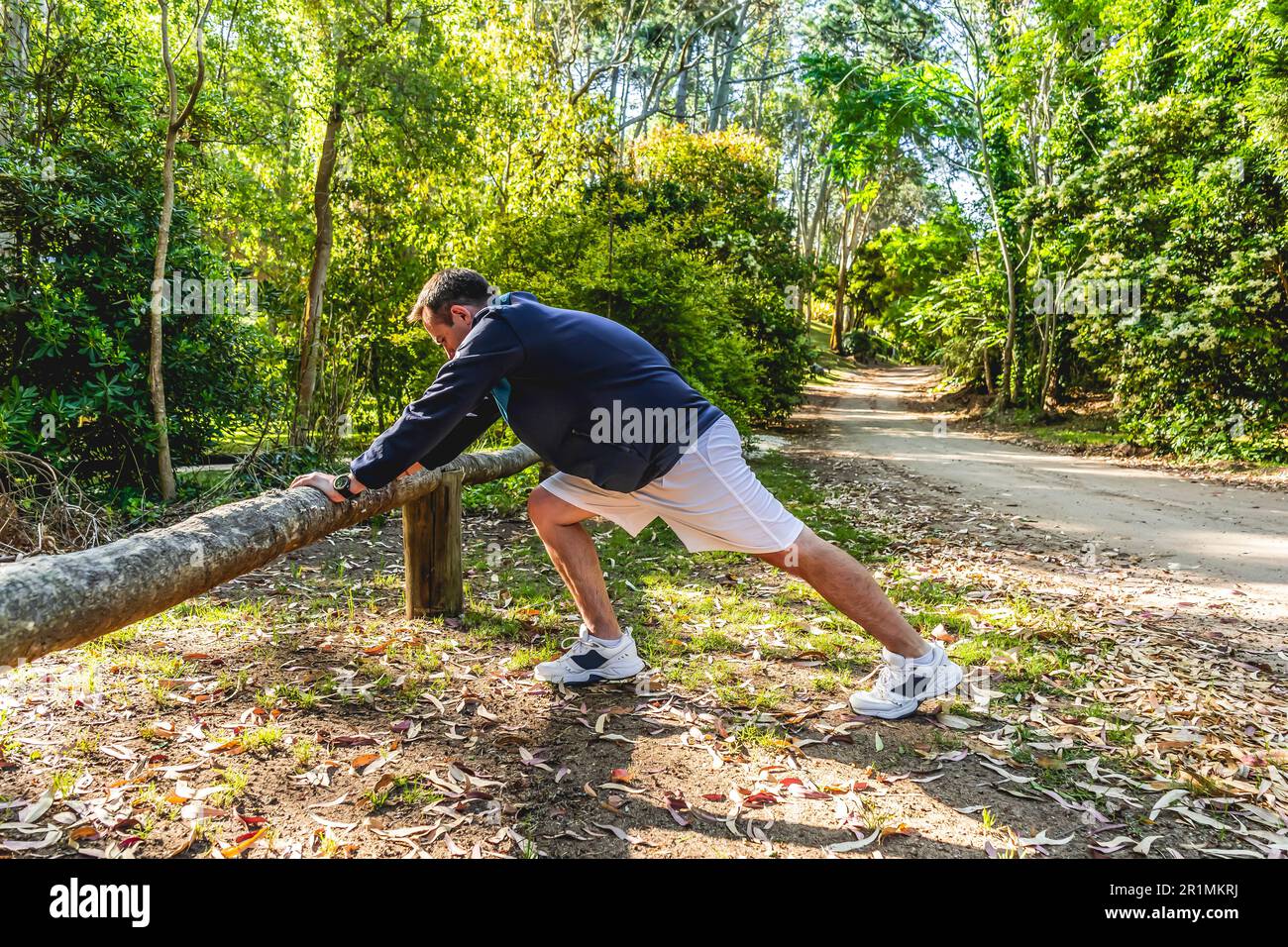 Stretching exercises outdoor hi-res stock photography and images - Alamy