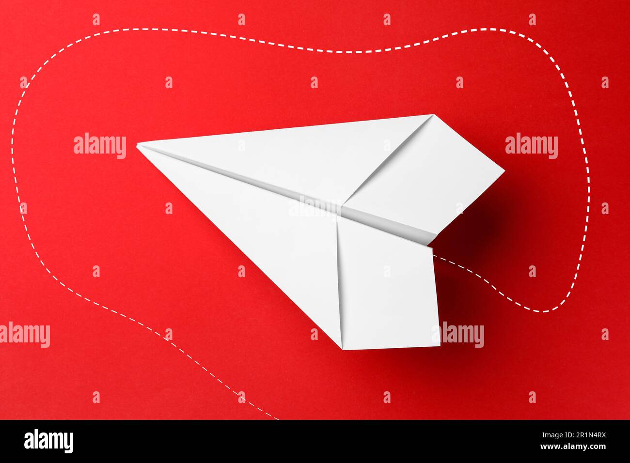 Paper plane origami fly outline hi-res stock photography and images - Alamy