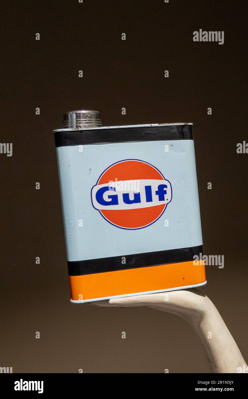 Bordeaux , Aquitaine  France - 05 09 2023 : gulf motor oil can gas station logo brand orange and text sign blue of american international chain us pet Stock Photo