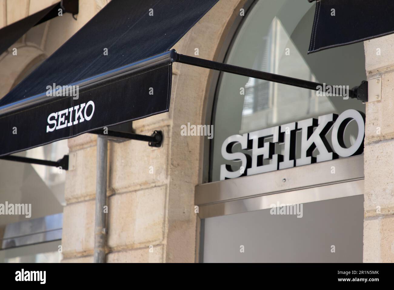 Seiko boutique hi res stock photography and images Alamy