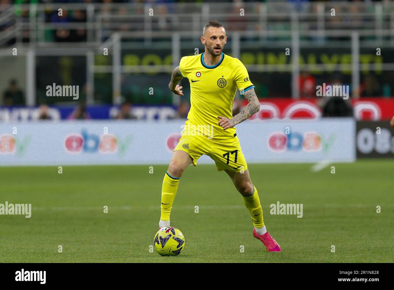 Milan, Italy. 13th May, 2023. Italy, Milan, may 13 2023: Marcelo Brozovic (FC Inter midfielder) dribbles in front court in the first half during soccer game FC INTER vs SASSUOLO, Serie A Tim 2022-2023 day35 San Siro stadium (Photo by Fabrizio Andrea Bertani/Pacific Press) Credit: Pacific Press Media Production Corp./Alamy Live News Stock Photo