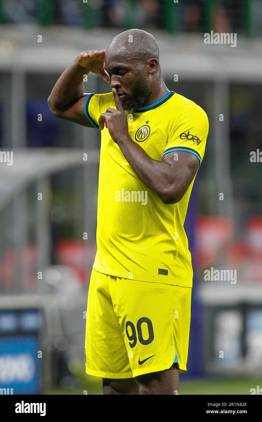 Milan, Italy. 13th May, 2023. Italy, Milan, may 13 2023: Romelu Lukaku (FC Inter striker) scores and celebrates the 1-0 goal at 41' during soccer game FC INTER vs SASSUOLO, Serie A Tim 2022-2023 day35 San Siro stadium (Photo by Fabrizio Andrea Bertani/Pacific Press) Credit: Pacific Press Media Production Corp./Alamy Live News Stock Photo