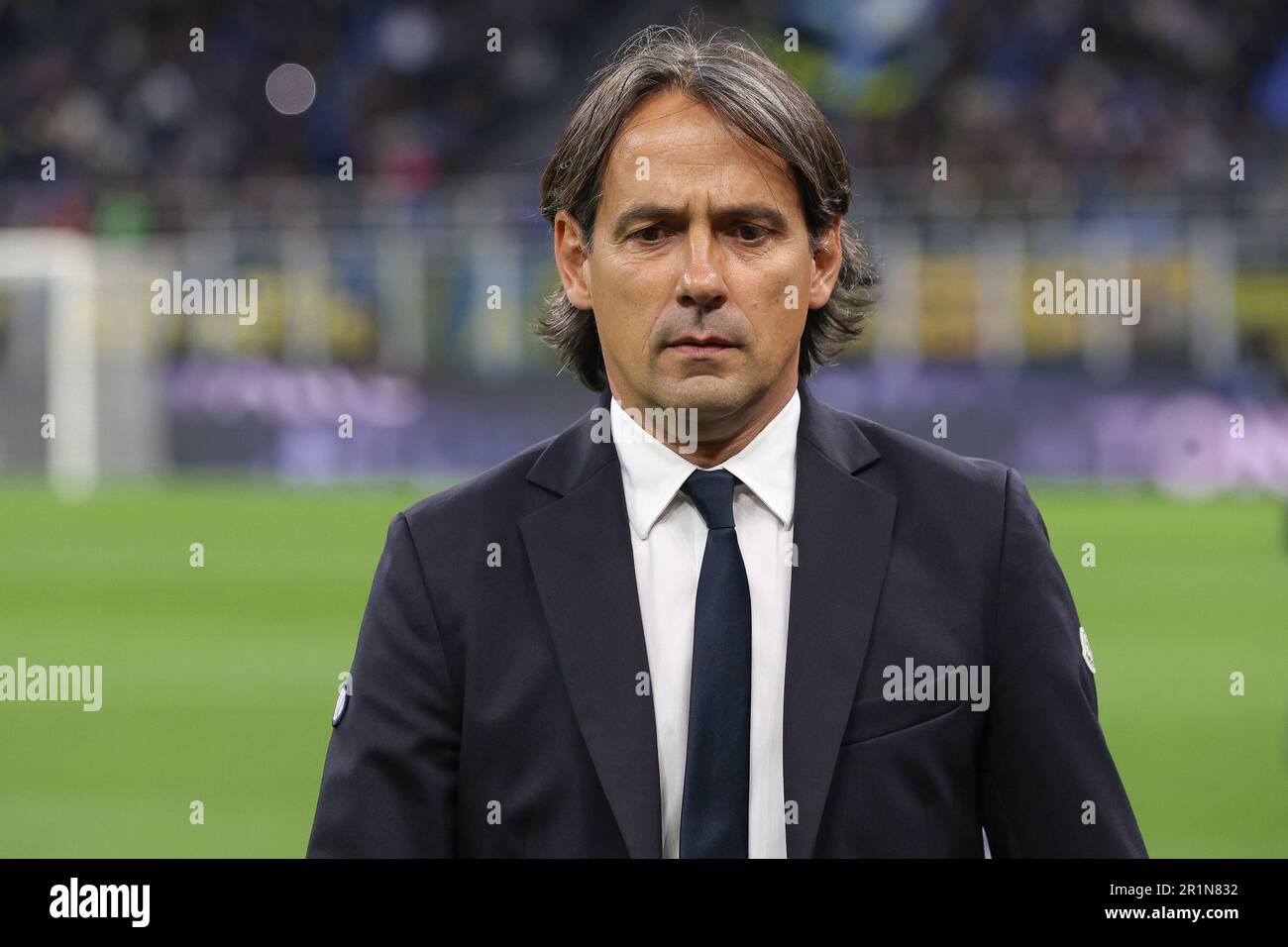 Milan, Italy. 13th May, 2023. Italy, Milan, may 13 2023: Simone Inzaghi (FC Inter manager) enters the field and moves to the bench during soccer game FC INTER vs SASSUOLO, Serie A Tim 2022-2023 day35 San Siro stadium (Photo by Fabrizio Andrea Bertani/Pacific Press) Credit: Pacific Press Media Production Corp./Alamy Live News Stock Photo