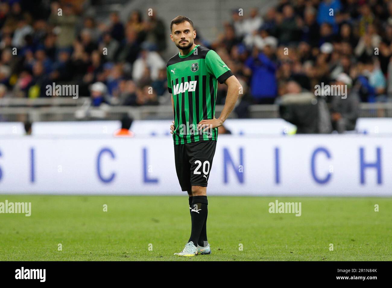 Milan, Italy. 13th May, 2023. Italy, Milan, may 13 2023: Nedim Bajrami (Sassuolo midfielder) waiting for a goalkeeper-throw in the second half during soccer game FC INTER vs SASSUOLO, Serie A Tim 2022-2023 day35 San Siro stadium (Photo by Fabrizio Andrea Bertani/Pacific Press) Credit: Pacific Press Media Production Corp./Alamy Live News Stock Photo