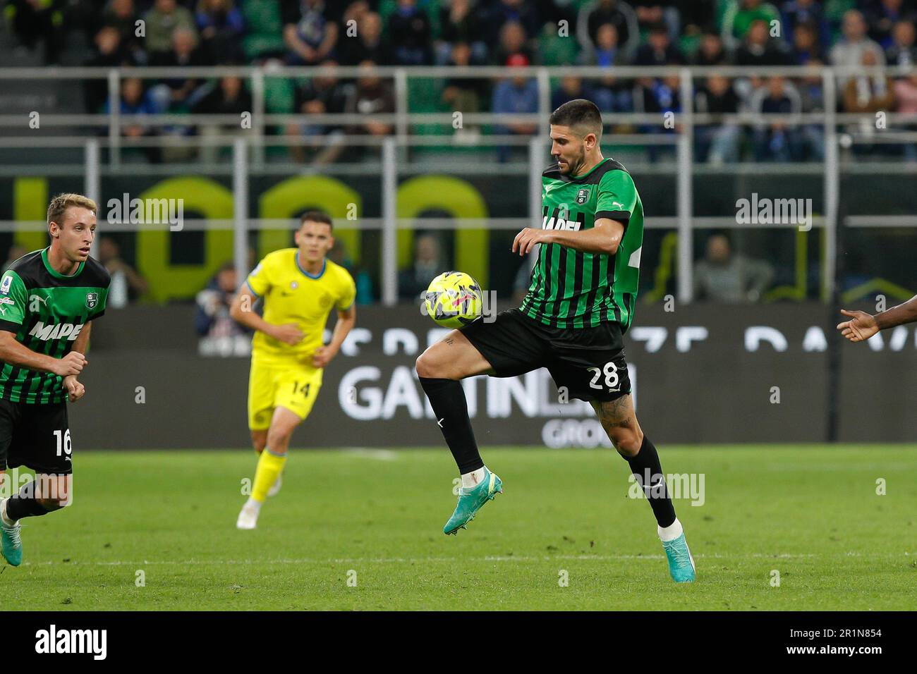 Milan, Italy. 13th May, 2023. Italy, Milan, may 13 2023: Martin Erlic (Sassuolo defender) ball control in center field in the second half during soccer game FC INTER vs SASSUOLO, Serie A Tim 2022-2023 day35 San Siro stadium (Photo by Fabrizio Andrea Bertani/Pacific Press) Credit: Pacific Press Media Production Corp./Alamy Live News Stock Photo