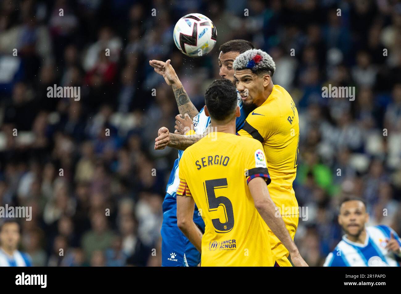 Cornella, Spain. 14th May, 2023. CORNELLA, SPAIN - MAY 14: .Ronald Araujo of FC Barcelona and Joselu of RCD Espanyol during the La Liga match between RCD Espanyol and FC Barcelona at the RCDE Stadium on May 14, 2023 in Cornella, Spain (Credit Image: © Gerard Franco/DAX via ZUMA Press Wire) EDITORIAL USAGE ONLY! Not for Commercial USAGE! Stock Photo