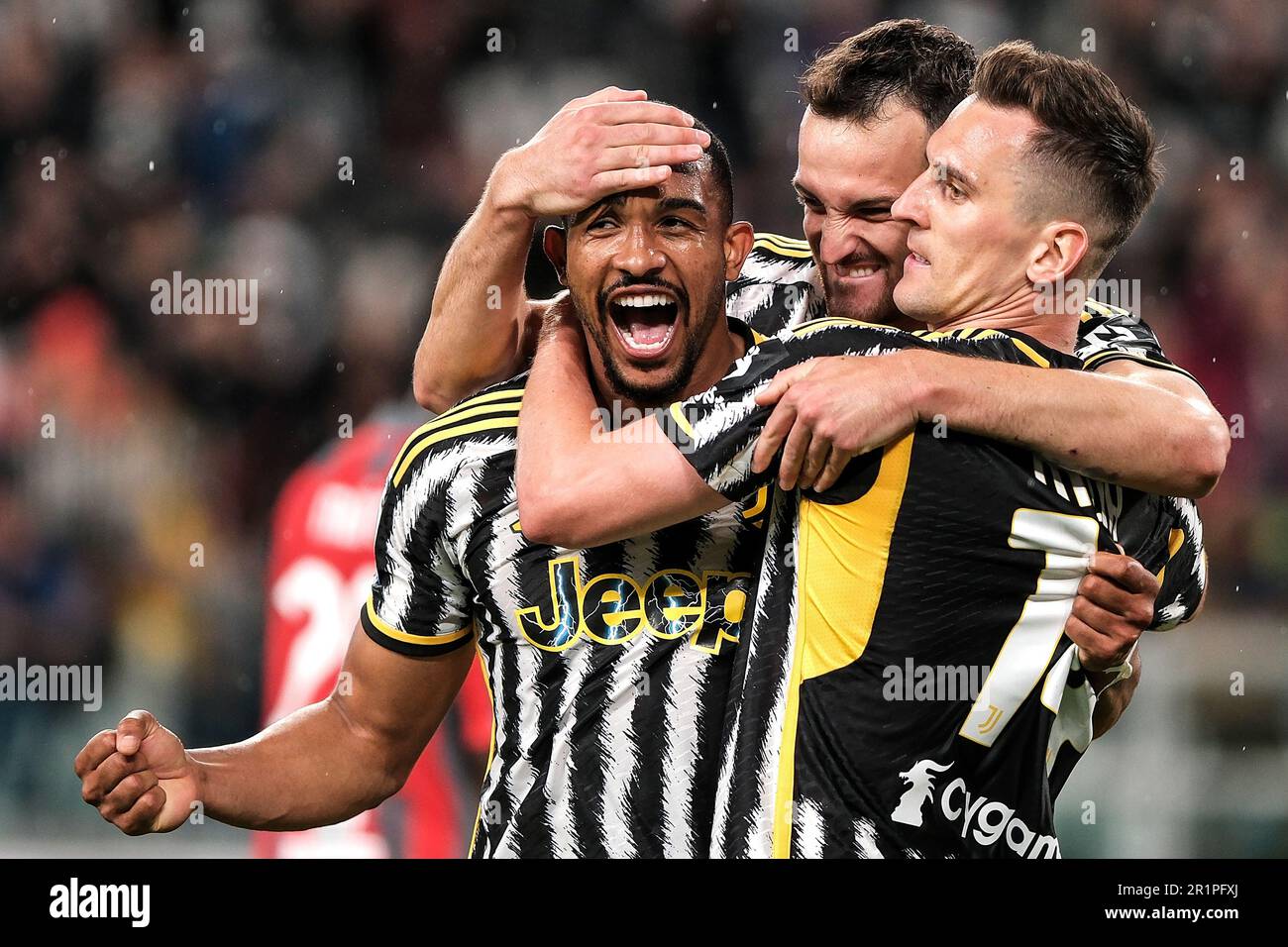 Gleison Bremer of Juventus FC (c) celebrates with teammates after scoring  the goal of 2-0 during the Serie A football match between Juventus FC and  US Stock Photo - Alamy
