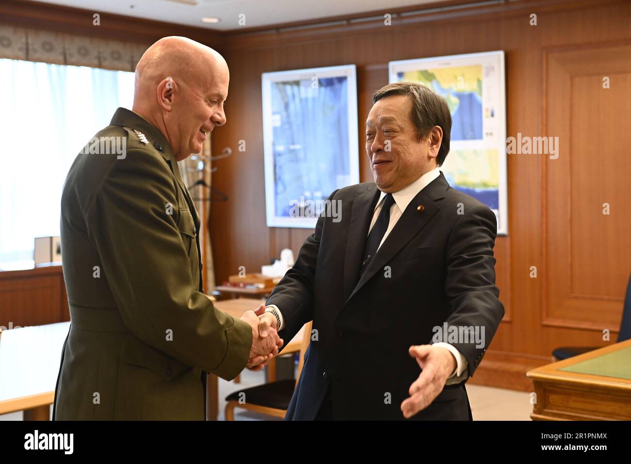 Tokyo, Japan. 15th May, 2023.  General David H. Berger, Commandant of the U.S. Marine Corps Japan (L) meets Japanese Defense Minister HAMADA Yasukazu (R) at Japan Defense Ministry on May 15, 2023, in Tokyo, Japan, following the visit of the Chief of Staff of the U.S. Army, General James C. McConville, a week early, on May 8, reaffirming the U.S. Army's continued commitment to the JGSDF and the people of Japan to ensure a Free and Open Indo-Pacific. Credit: ZUMA Press, Inc./Alamy Live News Stock Photo
