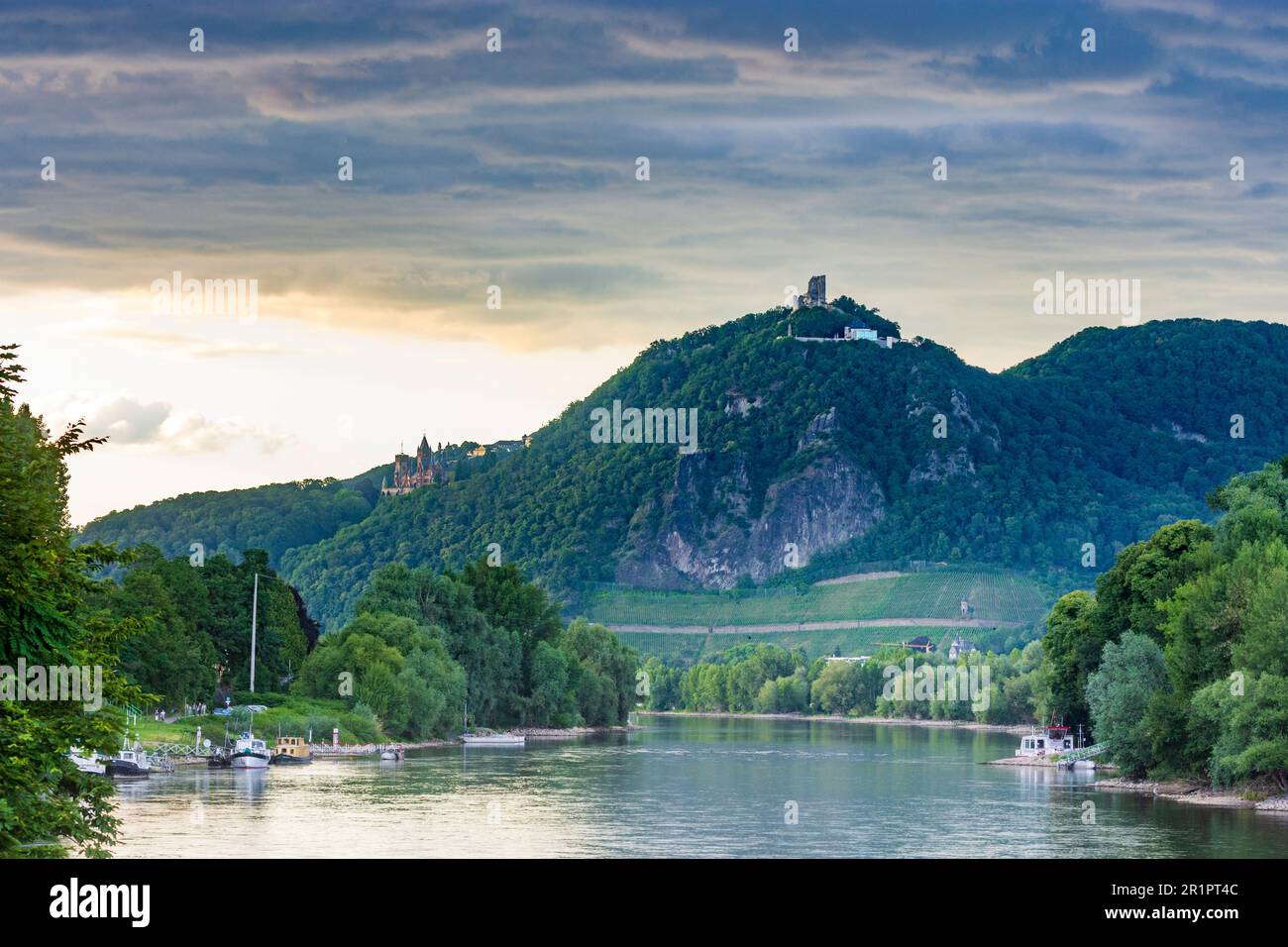 Königswinter, hill Drachenfels in mountain Siebengebirge with Schloss Drachenburg (left) and Drachenfels Castle (right), river Rhein (Rhine) in Rhein-Sieg-Region, North Rhine-Westphalia, Germany Stock Photo