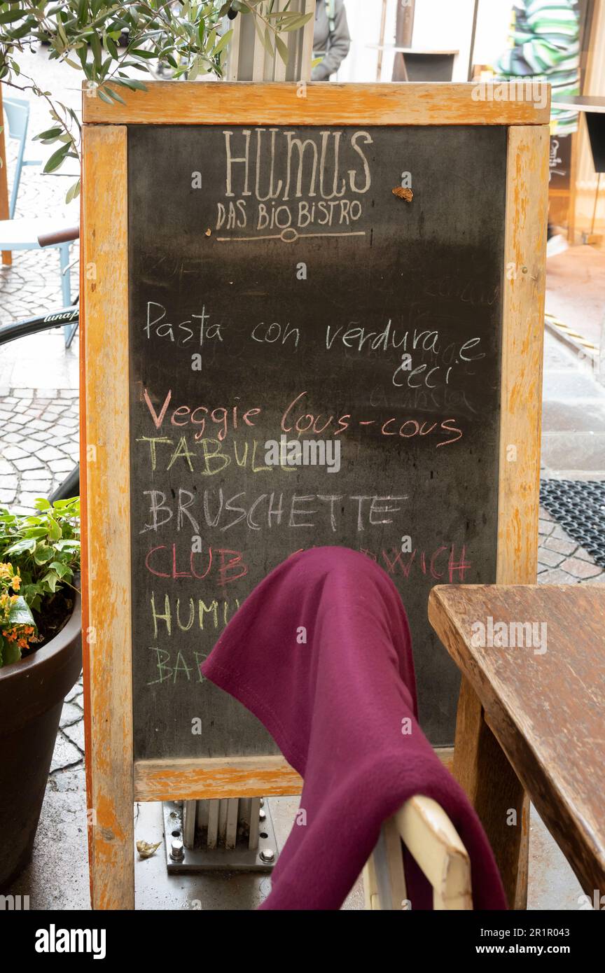 Bio restaurant humus von mohammend madu hussien hi-res stock ...