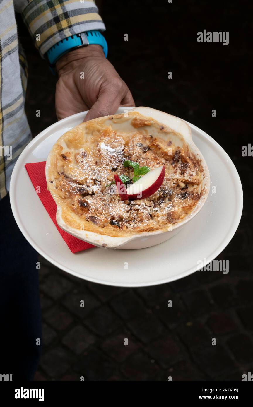 Bio restaurant humus von mohammend madu hussien hi-res stock ...