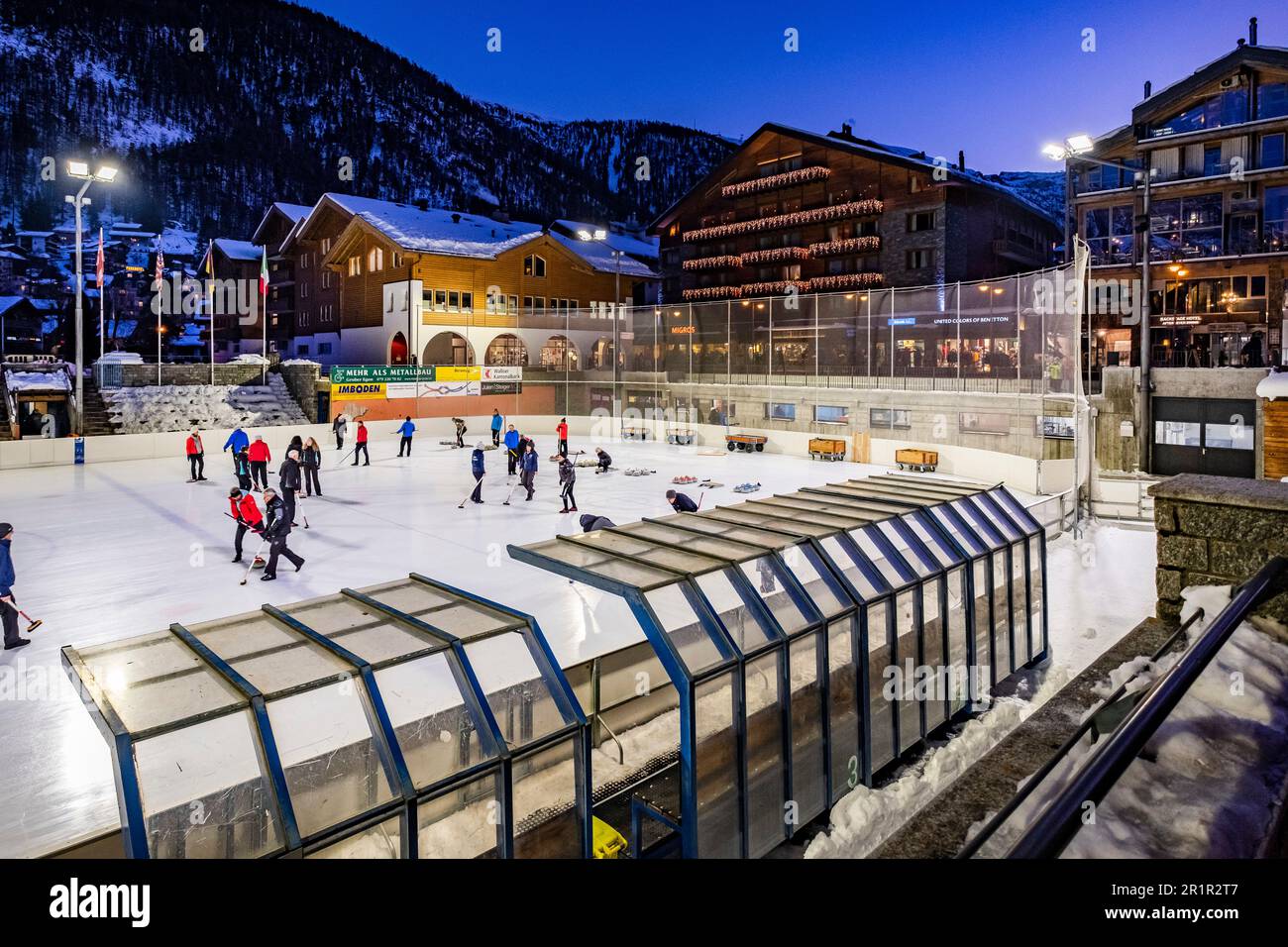 Ice skating rink in zermatt hires stock photography and images Alamy