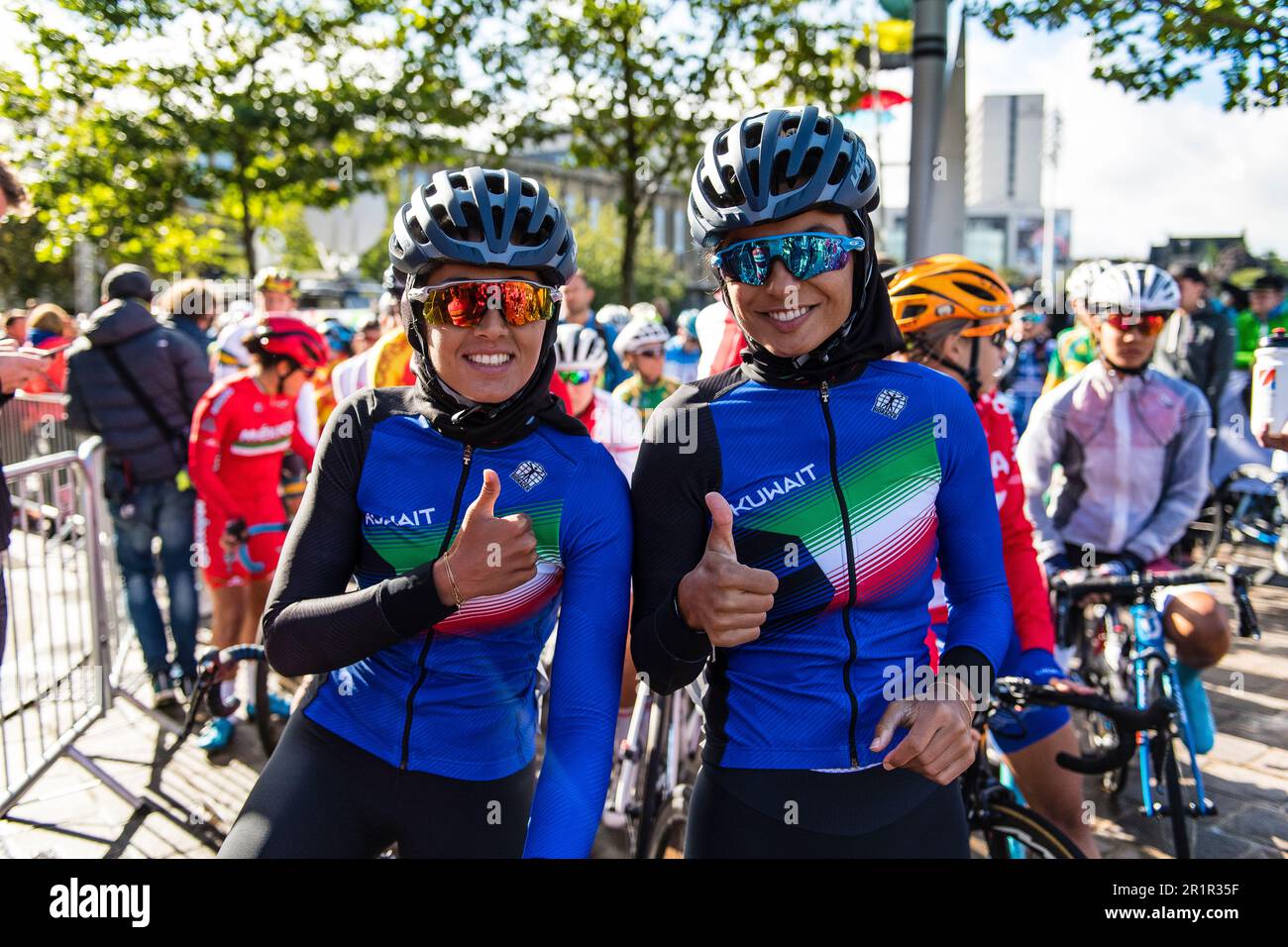 To elite Kuwaiti riders, Kuwait pro of the women, UCI World's, World Cycling,  Harrogate Yorkshire Stock Photo
