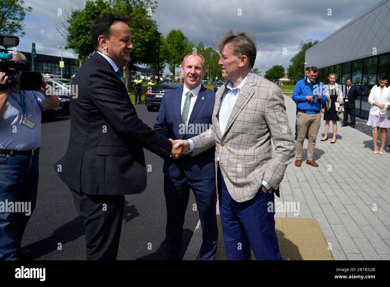 Taoiseach Leo Varadkar meets CEO Vincent Roche of Analog Device whilst
