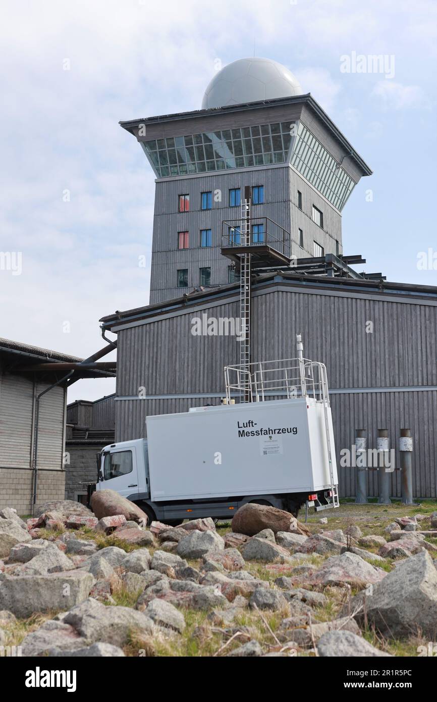 Schierke, Germany. 15th May, 2023. An air measurement vehicle of the