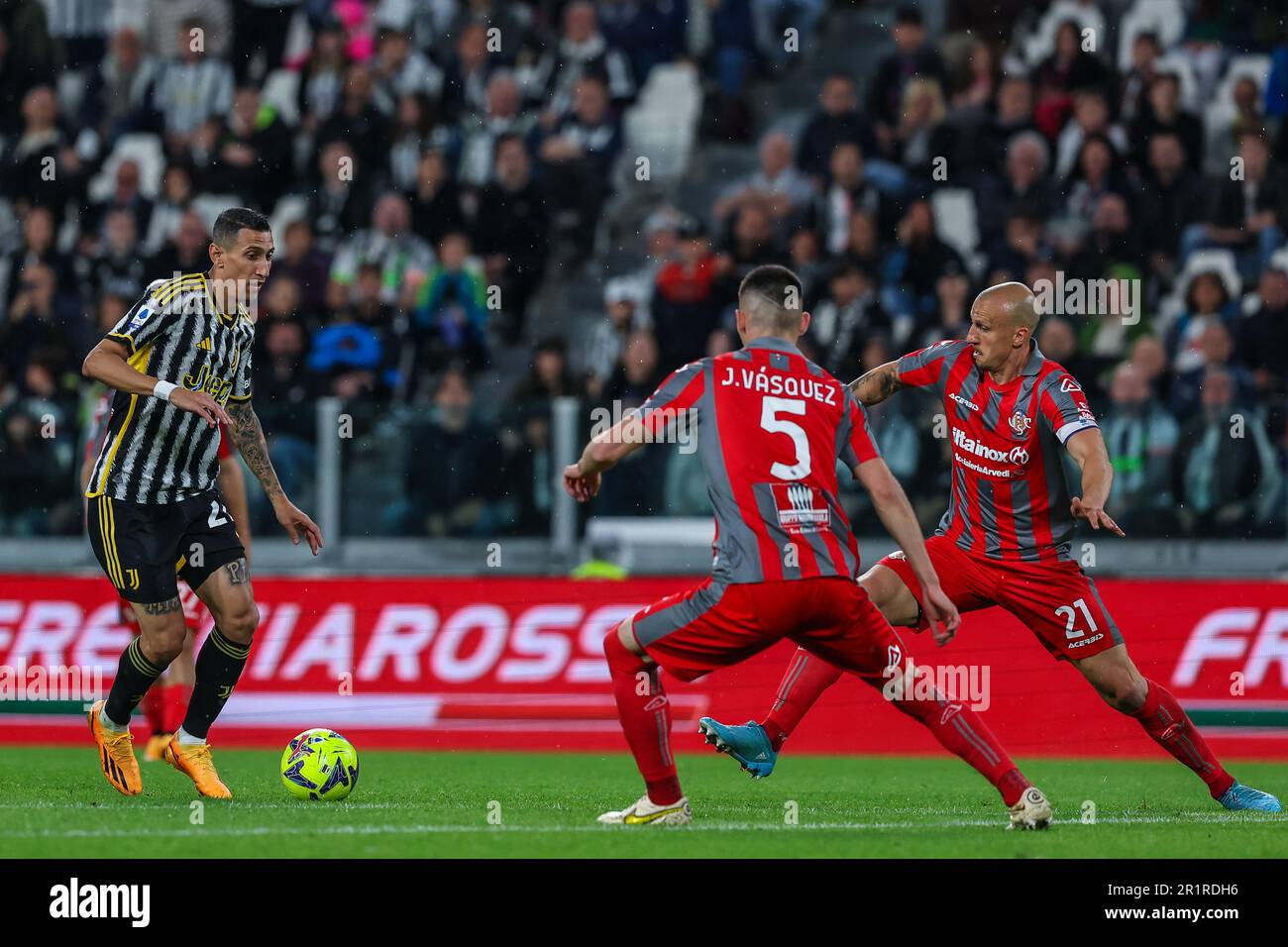 Turin, Italy. 14th May, 2023. Angel Di Maria of Juventus FC (L), Johan Vasquez (C) and Vlad Chiriches of US Cremonese (R) in action during Serie A 2022/23 football match between Juventus FC and US Cremonese at the Allianz Stadium. Final score; Juventus 2:0 Cremonese. Credit: SOPA Images Limited/Alamy Live News Stock Photo