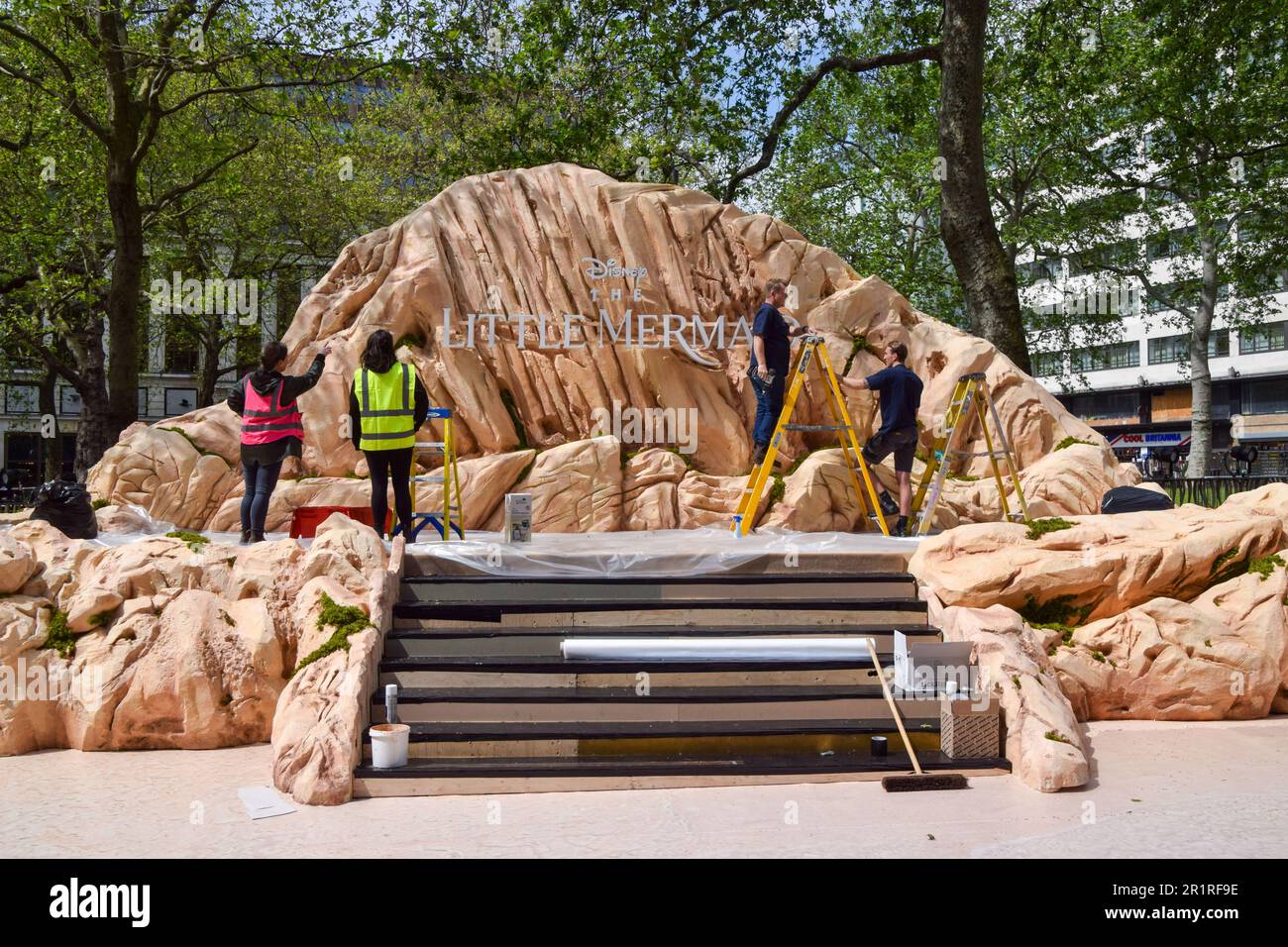 London, UK. 15th May 2023. Preparations underway for the UK premiere of Disney's The Little Mermaid at Odeon Leicester Square. Credit: Vuk Valcic/Alamy Live News Stock Photo