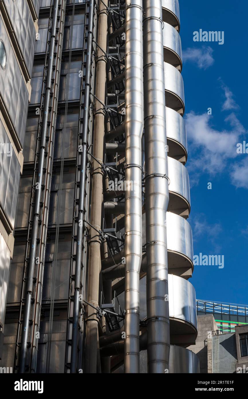 Lloyd's of London building, 1 Lime Street, City of London. Lloyd's is the world's leading insurance market providing specialist insurance services to Stock Photo