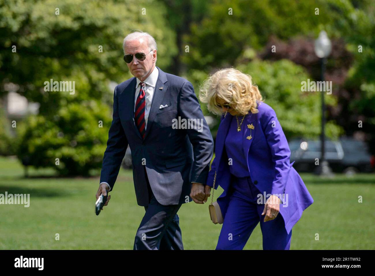 Washington, United States. 15th May, 2023. President Joe Biden and First Lady Jill Biden walk across the South Lawn after exiting Marine One at the White House in Washington, DC on Monday, May 15, 2023. The President and First Lady are returning from a weekend in Rehoboth, Delaware. Photo by Bonnie Cash/Pool/ABACAPRESS.COM Credit: Abaca Press/Alamy Live News Stock Photo