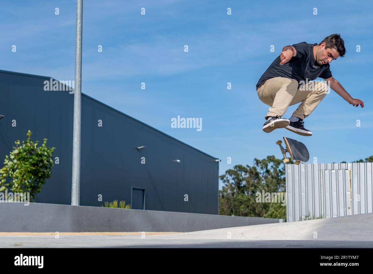 Flip trick hi-res stock photography and images - Alamy