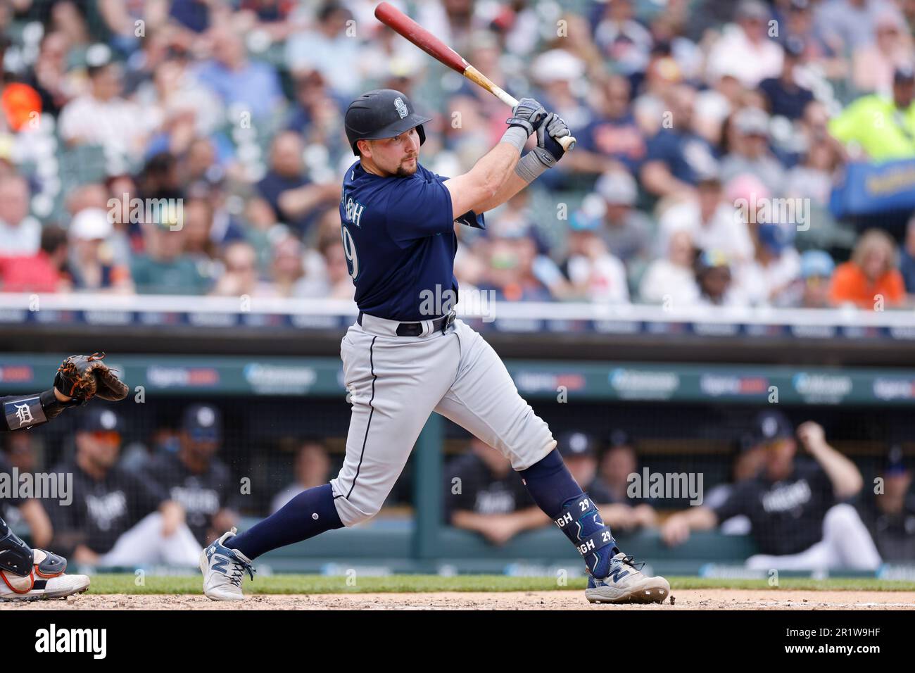 DETROIT, MI - Seattle Mariners catcher Cal Raleigh (29) bats during a ...