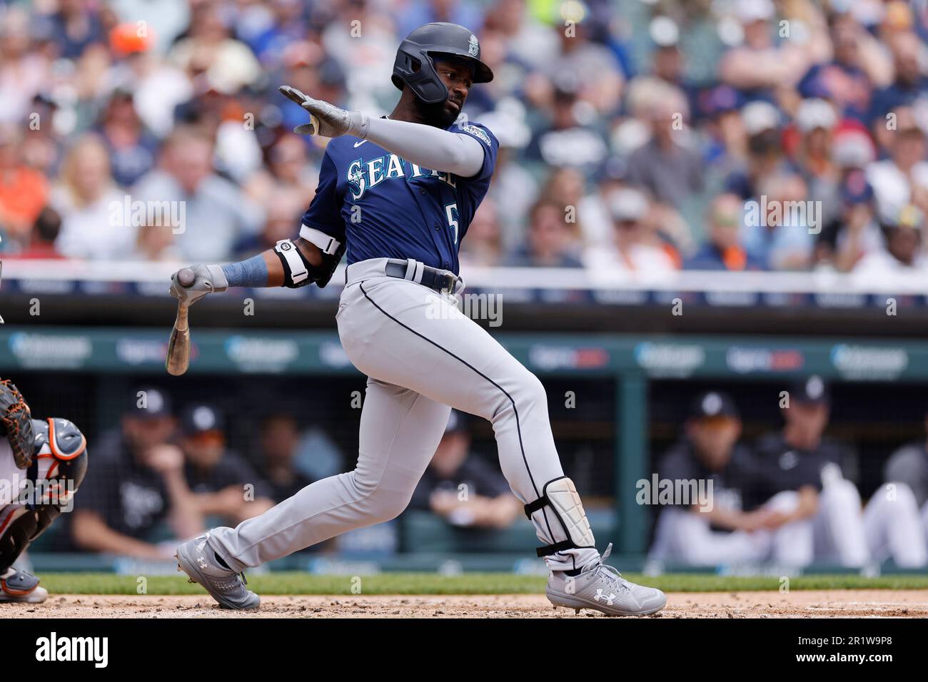 DETROIT, MI - MAY 13: Seattle Mariners center fielder Julio