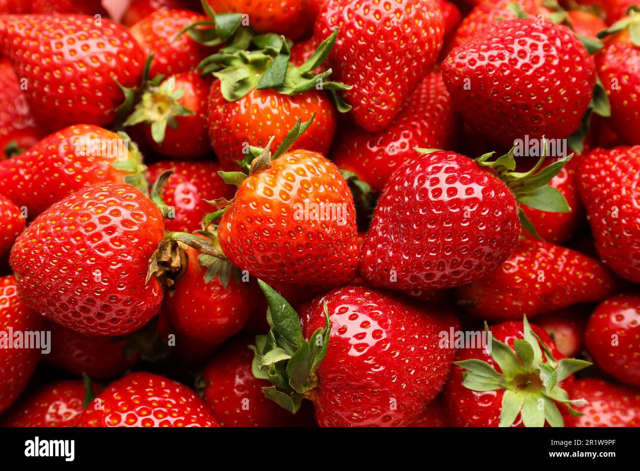 Texture of fresh strawberries as background Stock Photo - Alamy