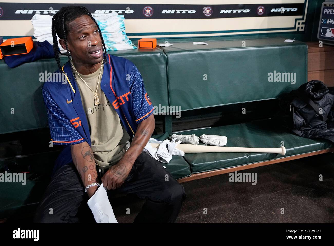 Houston rapper Travis Scott waits to hit during batting practice before a  baseball game between the Chicago Cubs and Houston Astros Monday, May 15,  2023, in Houston. (AP Photo/David J. Phillip Stock