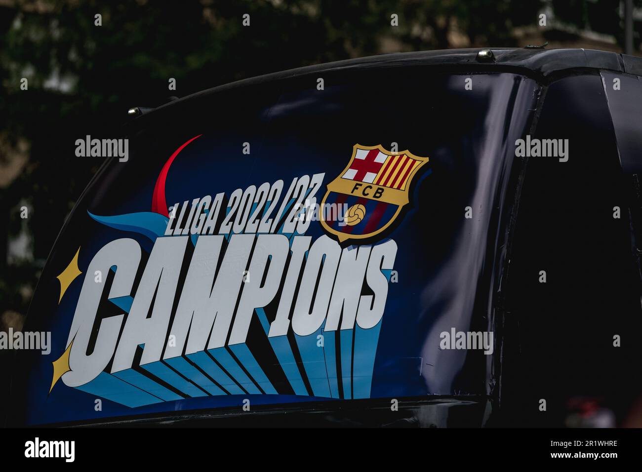 Barcelona, Spain. 15th May, 2023. The FC Barcelona's open top bus victory parade after their male and female teams win the Spanish football league. Credit: Matthias Oesterle/Alamy Live News Stock Photo
